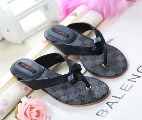 LV Slippers Women--017